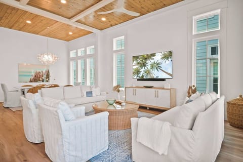 Main Living Space, 1st Floor