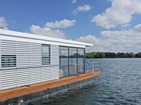 Mobile Home | Exterior