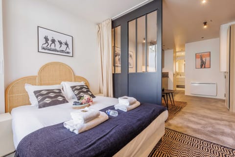 Apartment | 1 bedroom, iron/ironing board, bed sheets