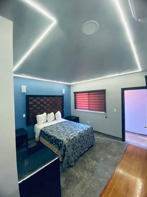 Comfort Room | Free WiFi