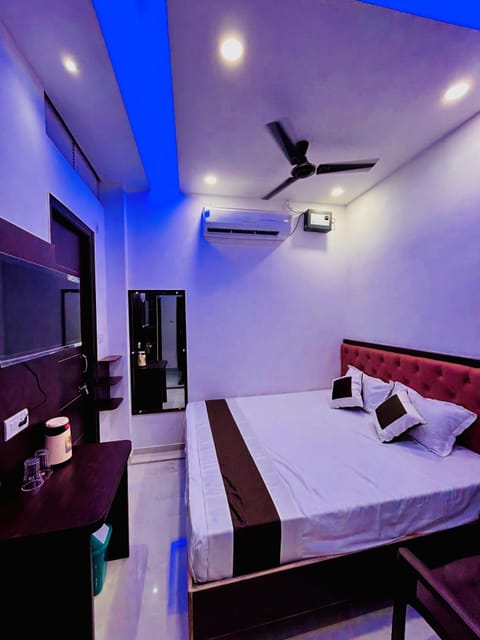 Deluxe Double Room | Free WiFi