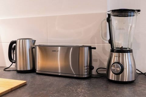 9b5c2b03 d5a9 4bdb b4c5 73190ef4cf44