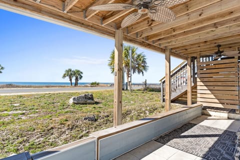 House, Ocean View | Terrace/patio