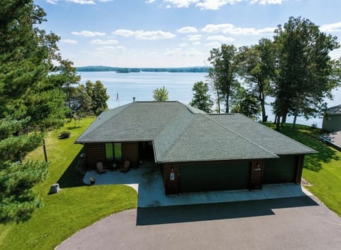 Aerial view from front/street