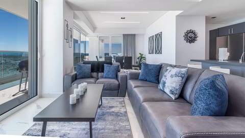 Leather sofas invite you to the living room