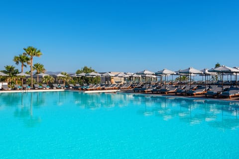 Outdoor pool, pool umbrellas