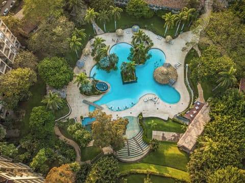 Shared free form pool