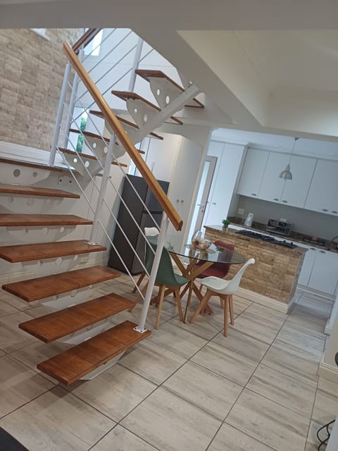 Apartment, 2 Bedrooms, Smoking, Balcony | Living room