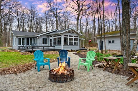 Firepit with chairs!