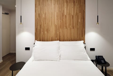 In-room safe, desk, soundproofing, iron/ironing board