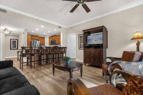 7697 Heritage Court Unit 101 (2).jpg