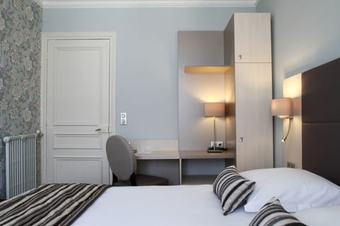 Comfort Double Room | Individually decorated, individually furnished, desk, blackout drapes