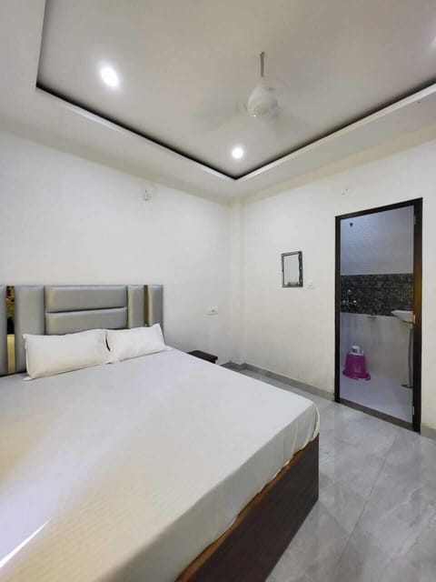 Family Room | Free WiFi