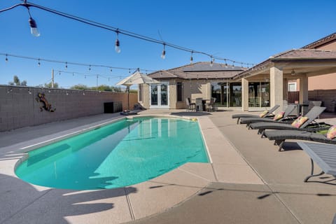 Surprise Vacation Rental | 3BR | 2BA | 1,580 Sq Ft | 1 Step to Enter