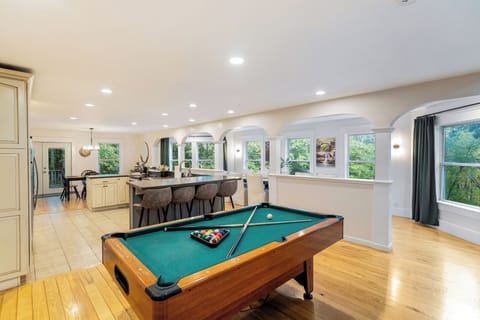 Our massive central kitchen keeps everyone connected while relaxing.