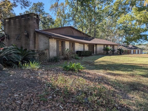 Art History House exterior.