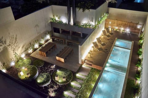 Pool and BBQ area