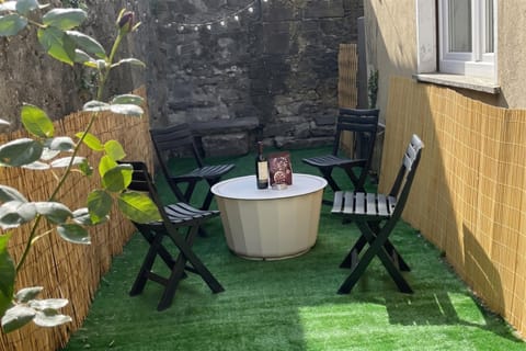 Family Apartment, Multiple Bedrooms, Mountainside (Gaia on Stresa Hill) | Outdoor dining