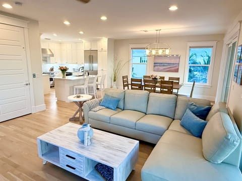 Leather Couch!  - Hosted by RentAnnaMaria 