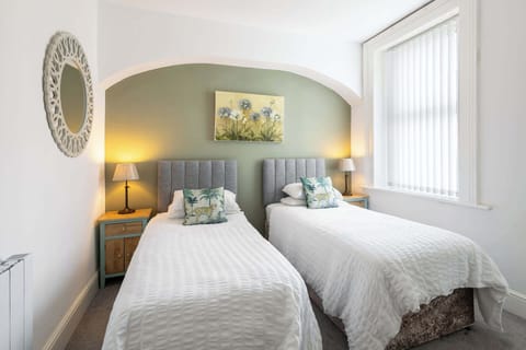 Goathland at the Sandbeck, Whitby - Host & Stay