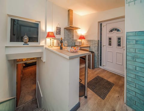 Pied-a-Terre at Manor View, Bury - Host & Stay