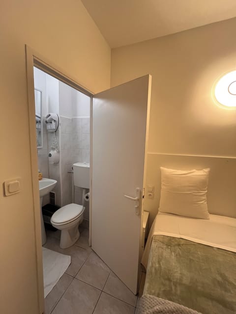 Shower, towels, soap, shampoo