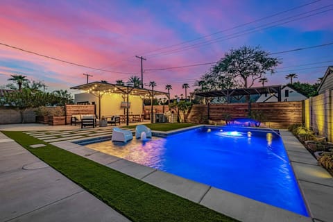 Welcome to Cocktails & Cacti