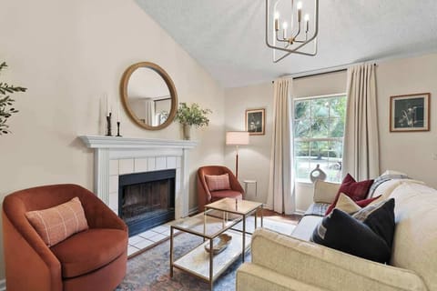 Room to Breathe - Enjoy a sense of openness and freedom in a living room with expansive 10-foot ceilings. 