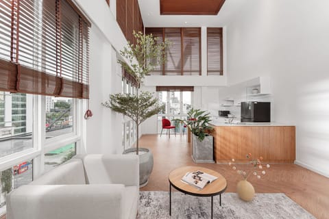 Duplex Family Suite | Living area
