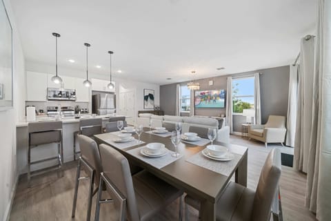 House (3 Bedrooms) | Property amenity