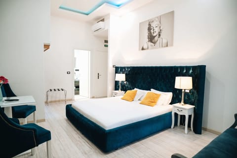 Doppia Matrimoniale con sauna | Minibar, in-room safe, desk, laptop workspace