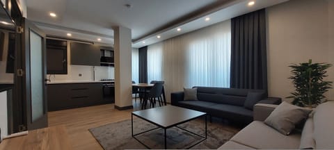 House | 3 bedrooms, desk, Internet