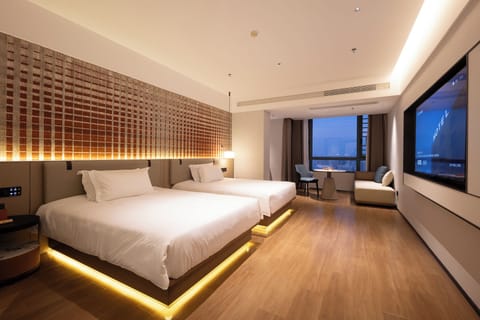 Comfort Twin Room, City View | Egyptian cotton sheets, premium bedding, down comforters