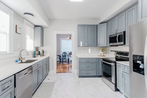 Fully equipped kitchen