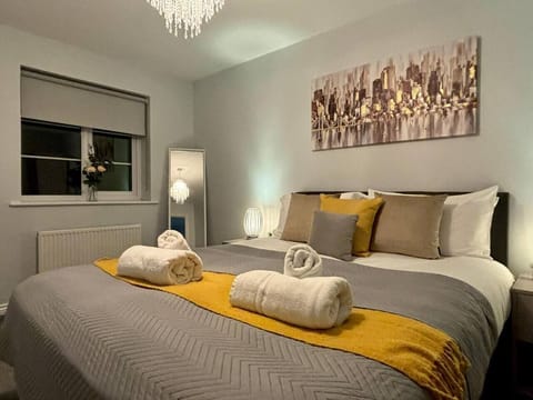 Your Cozy Getaway Awaits, Relax and Sleep Soundly in this Bedroom. Book Your Stay Now! (1)