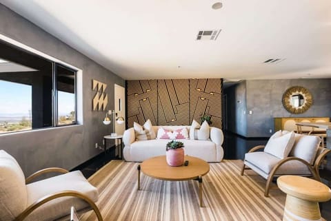 House, Mountain View, Mountainside (3 Bedrooms) | Living area