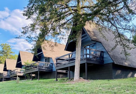 Lakefront Studio Aframe cabin