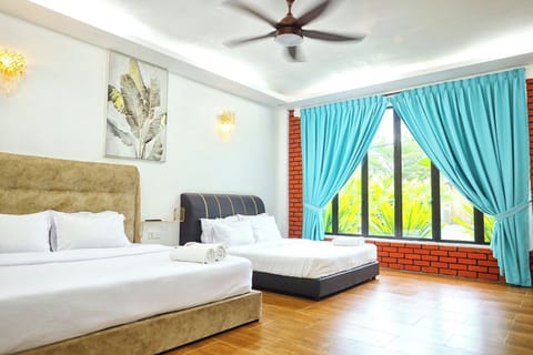 Standard Quadruple Room | WiFi (free), bed sheets