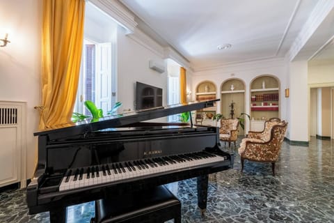 Apartment, 3 Bedrooms, Accessible, Balcony | Interior