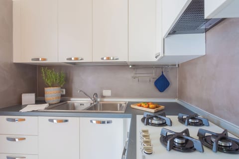 Apartment (1 Bedroom) | Private kitchenette | Oven, espresso maker, electric kettle, highchair