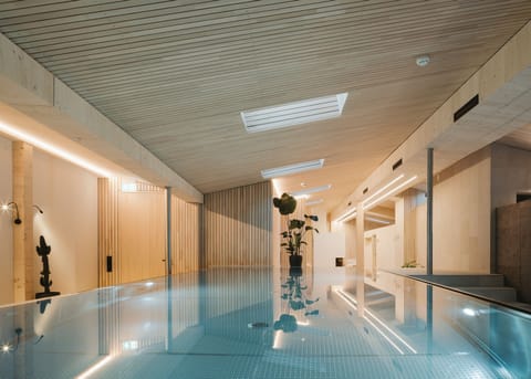 Sauna, steam room, body treatments, Thai massages, sports massages