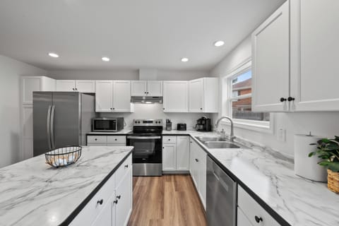 Fully Equipped Kitchen, drip coffee maker