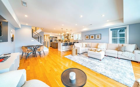 Elegant Open-Concept Living Area with Modern Touches