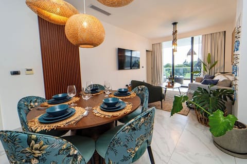 Vista  Blue , Pool & Golf Views @ Cana Rock (1834)