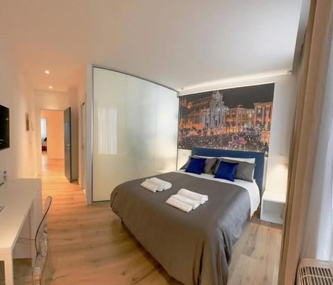 Comfort Room, City View | In-room safe, desk, laptop workspace, blackout drapes
