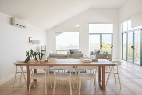 Open living space to accommodate family and friends