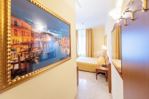 Deluxe Double or Twin Room | Soundproofing, free WiFi, wheelchair access