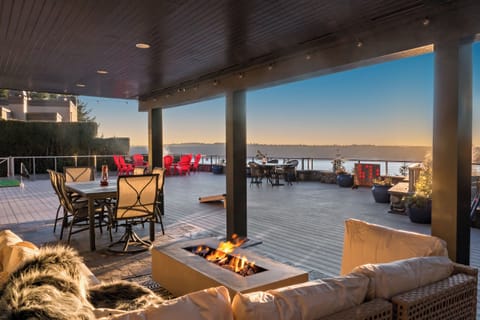 Relax by the fire, dine al fresco, and soak in the stunning sunset views.