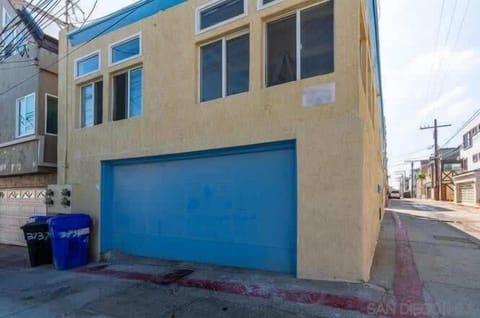 The garage is shared with another apartment in the property.