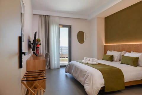 Superior Double Room with Sea View | View from room